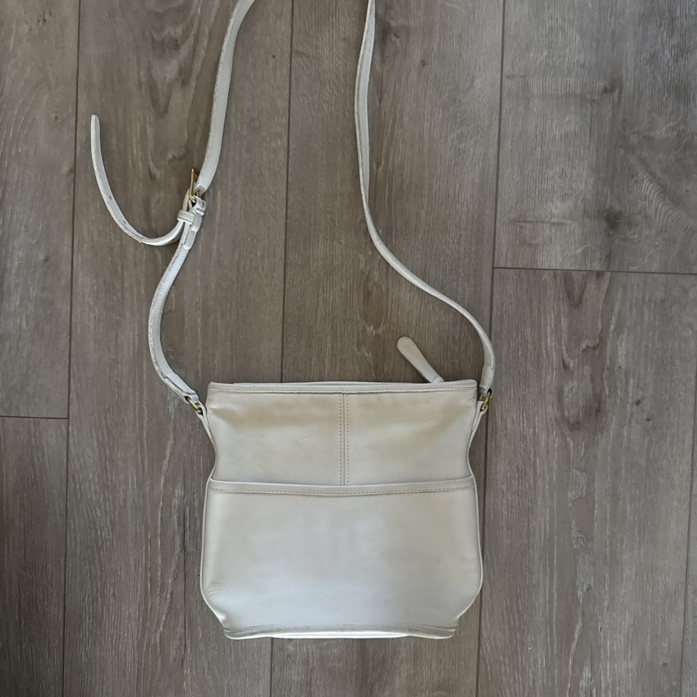 Vintage Coach Bone White Leather Bleecker Bucket Shoulder Bag **READ